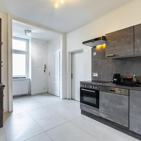 Newley Renovated Apartment Next To Hannovermarkt Bécs Kültér fotó